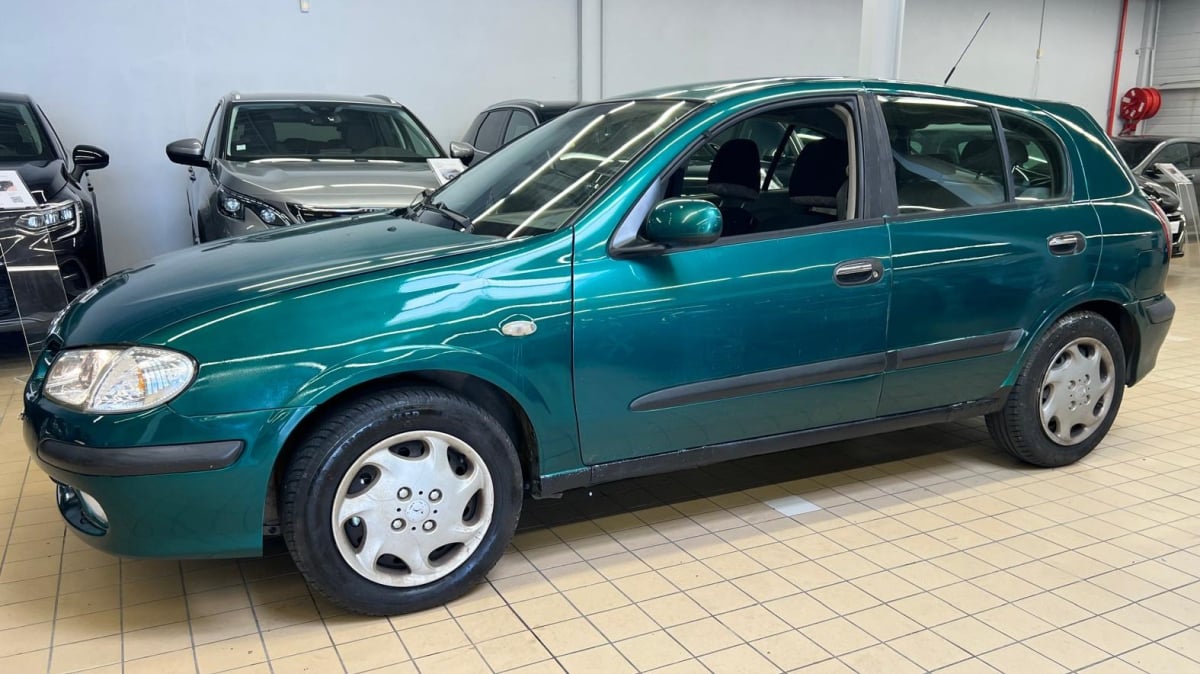 Nissan Almera 2.2 VDi 110ch Ambiance 5p — 1