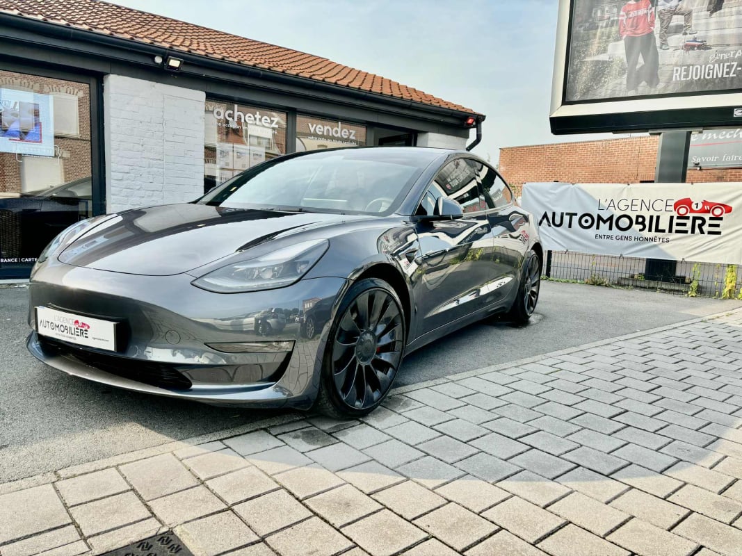 Tesla Model 3 ( II ) GRANDE AUTONOMIE PERFORMANCE 513CV ( Autopilot Amélioré ) — 1