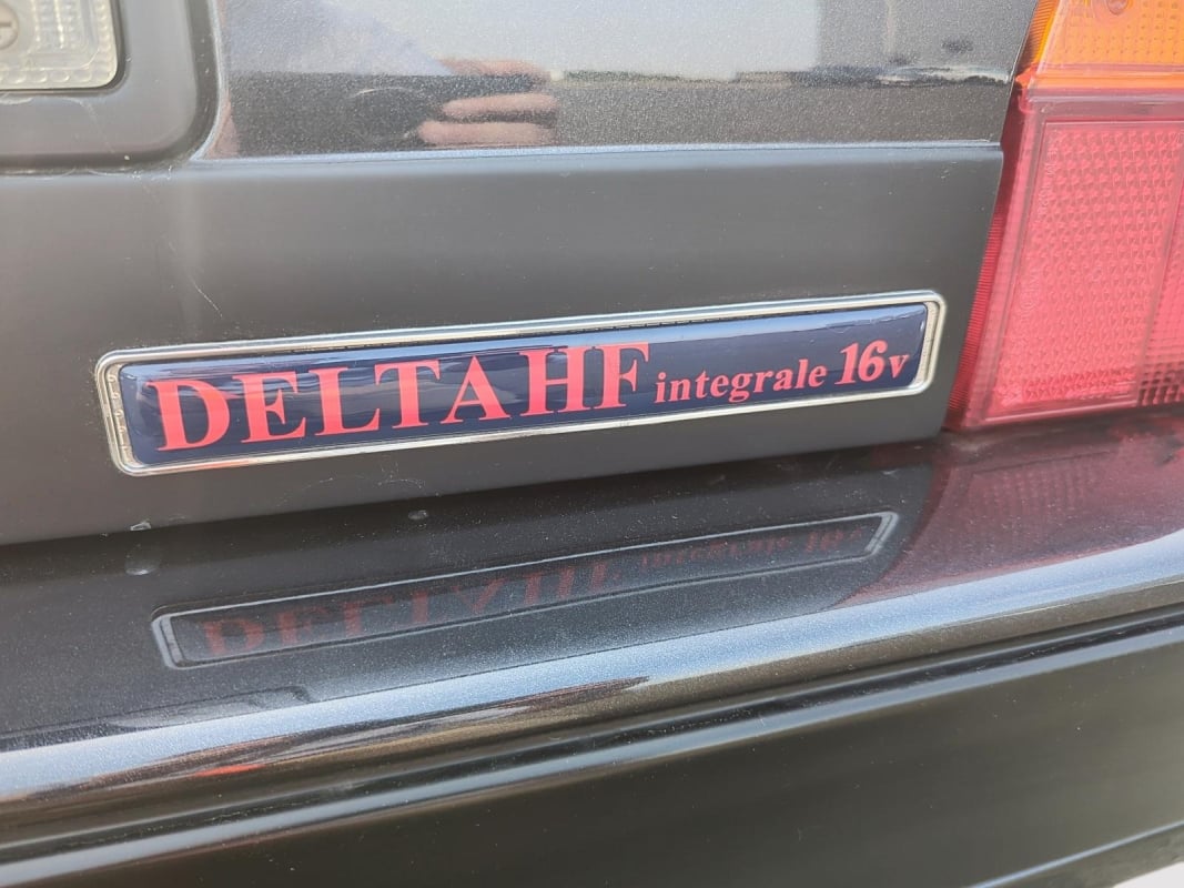 Lancia Delta 2.0 HF Turbo 16V Integrale 200 cv — 27