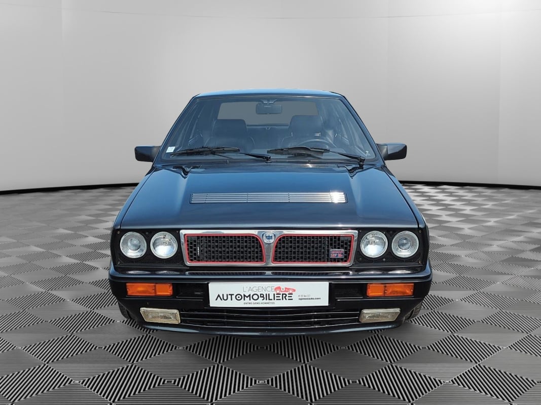 Lancia Delta 2.0 HF Turbo 16V Integrale 200 cv — 2