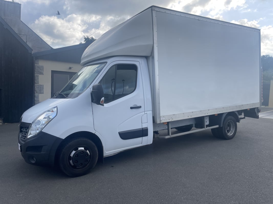 Renault Master CAISSE GRAND VOLUME 20 M3 2.3 DCI 160 CH 16 658.33 € HT — 2