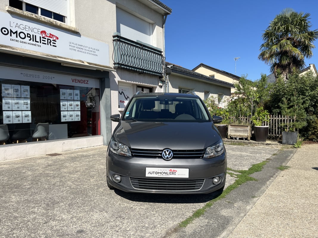 Volkswagen Touran 2.0 TDI 140cv Carat DSG 6 - 7 Places — 2