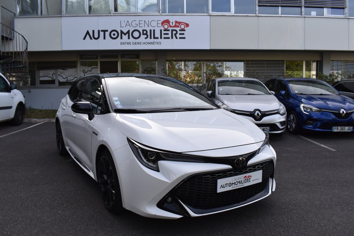 Toyota Corolla GR SPORT 1.8 VVT-i 122 CVT 98 cv Boîte auto — 1