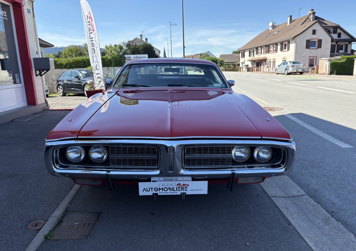 Dodge Charger 1972 5.2 V8 318 230 ch — 2