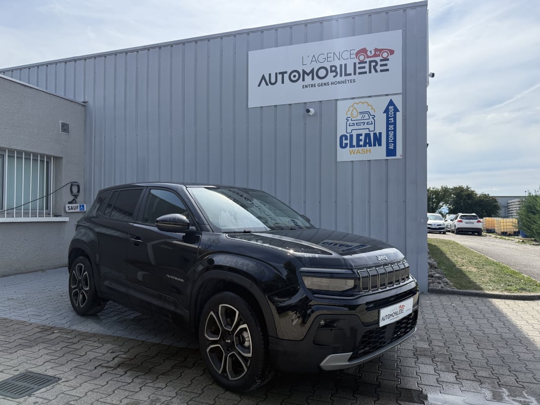 Jeep Avenger .2 GSE e-Hybrid 4X2 eDCT6 100 cv Boîte auto — 1