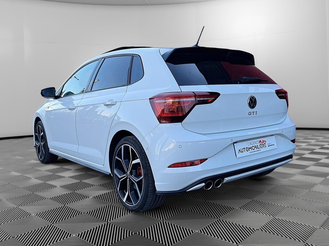 Volkswagen Polo VI (2) 2.0 TSI 207 S&S GTI DSG7 — 2