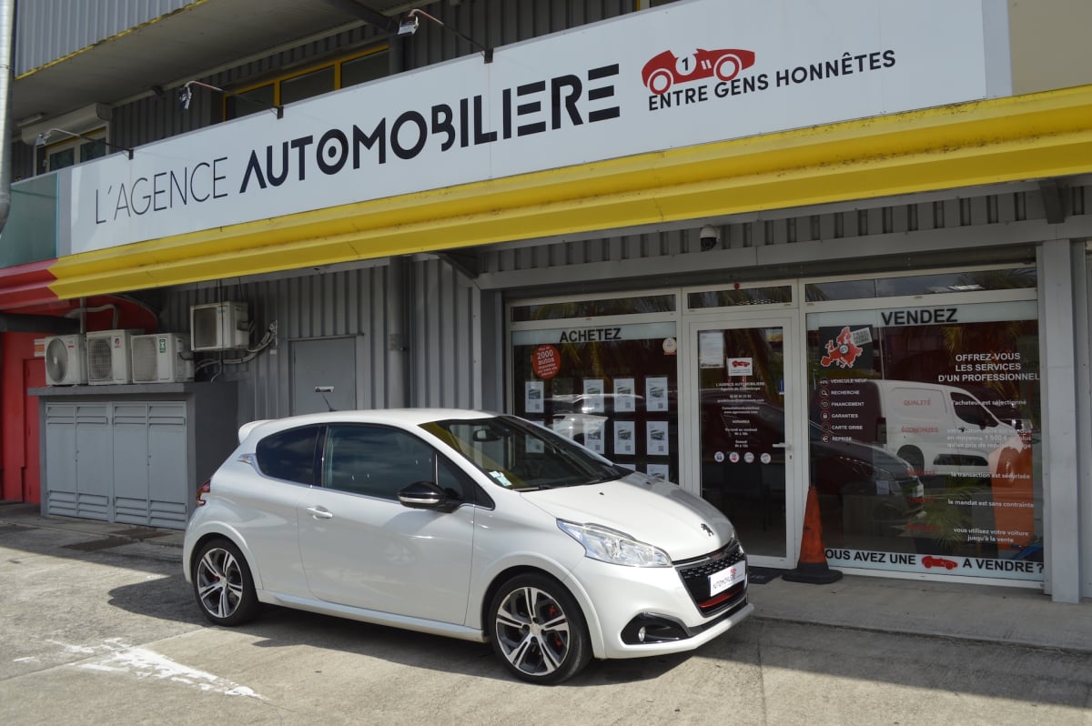 Peugeot 208 1.6 THP 208 S&S GTI 3P — 1