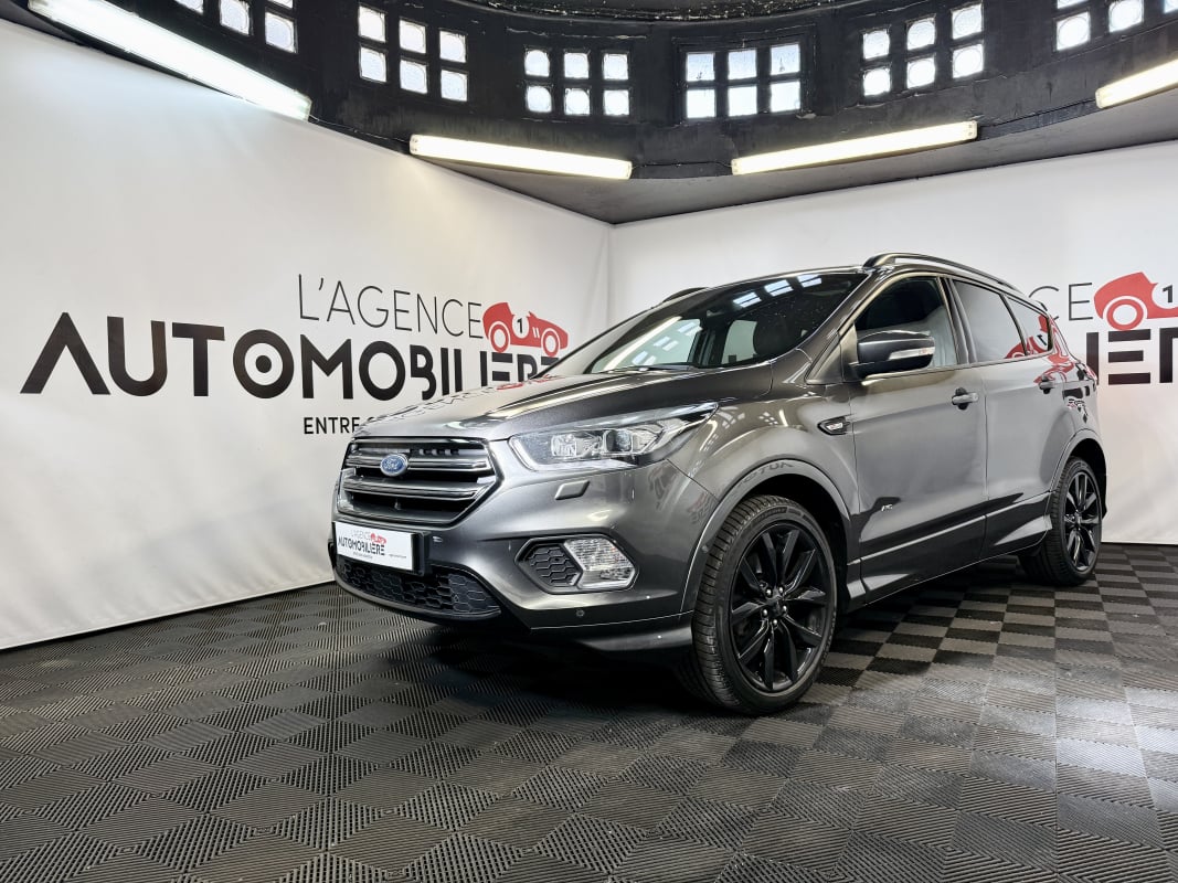 Ford Kuga 2.0 TDCI 180 S&S 4X4 POWERSHIFT ST-LINE AUTO (Avec attelage) — 1