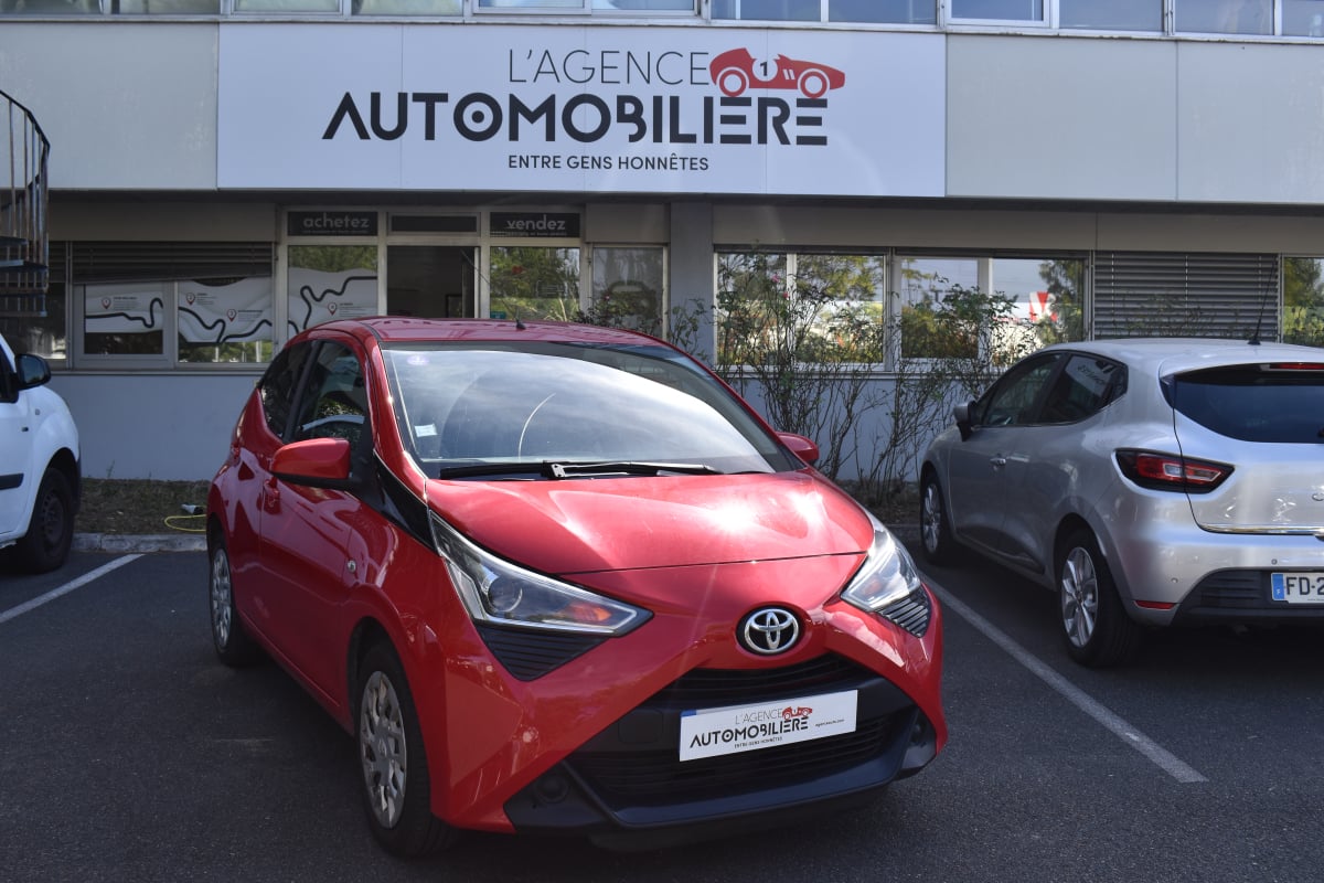 Toyota Aygo x-play x-app 5 Portes Phase 2 1.0 VVTi 72 cv Garantie Toyota — 1