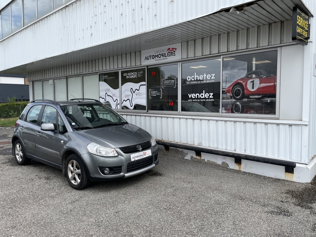 Suzuki SX4 1.9 DDIS 120 CV BVM6 COURROIE OK ATTELAGE REMORQUE — 1
