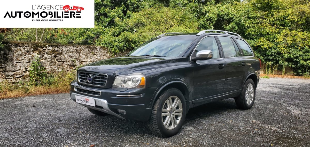 Volvo XC90 2.4 D5 200 cv AWD Geartronic BVA Executive 7 PLACES — 1