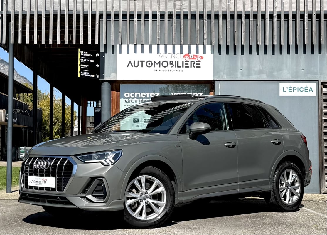 Audi Q3 40 TFSi 190ch Quattro S-Line S-tronic / Toit ouvrant — 1