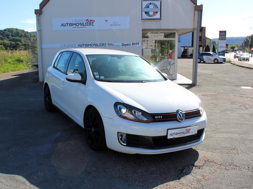 Volkswagen Golf VI 2.0 TSI 210 CH GTI DSG6 — 1