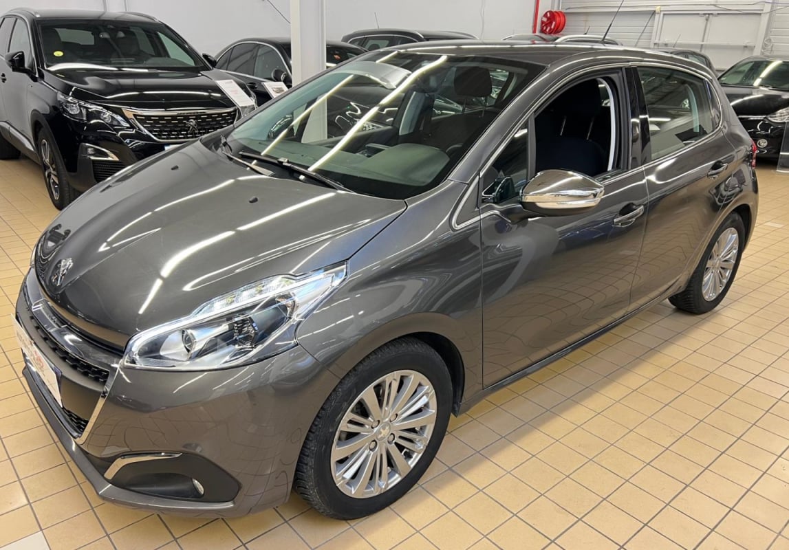 Peugeot 208 110 S&S ALLURE BUSINESS EAT6 5P — 1