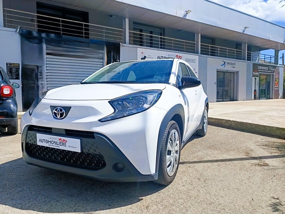 Toyota Aygo X 1.0 VVT-I 72 DYNAMIC S-CVT — 1