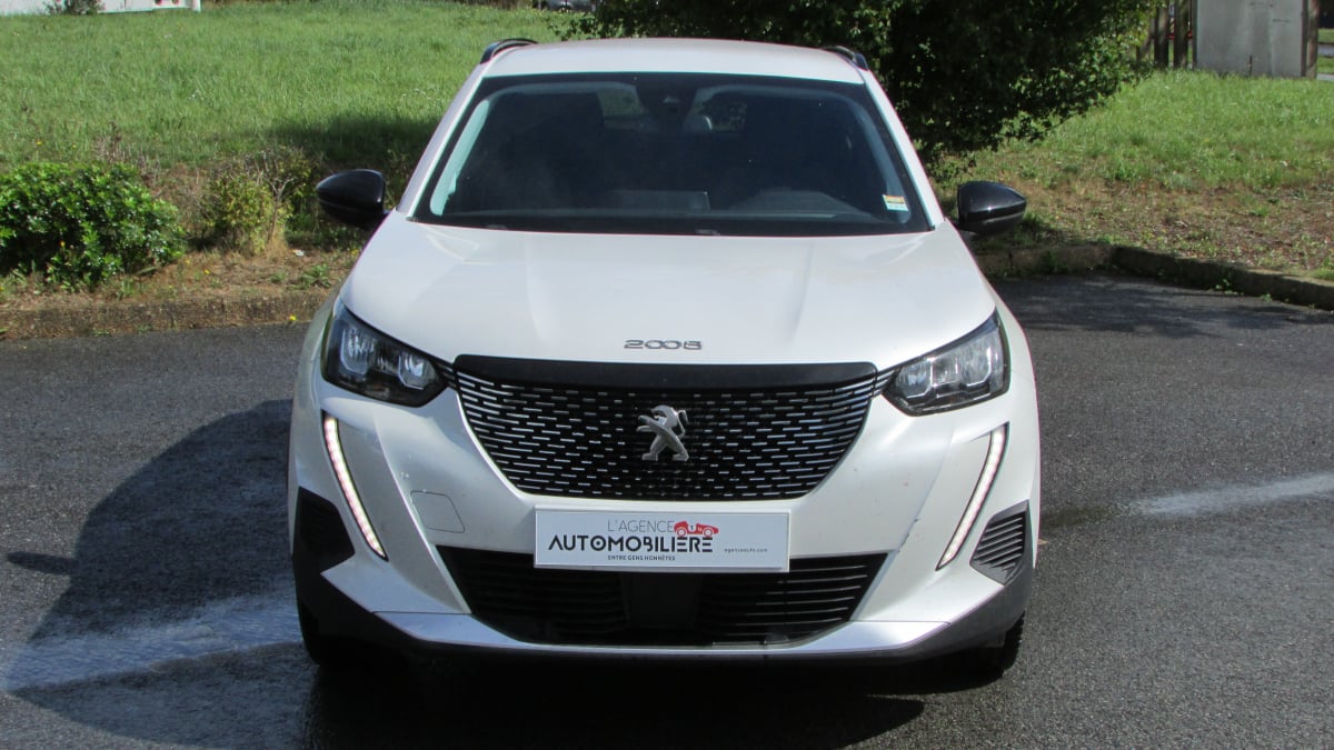Peugeot 2008 1,5L BLUEHDI 130CH EAT8 ALLURE — 2