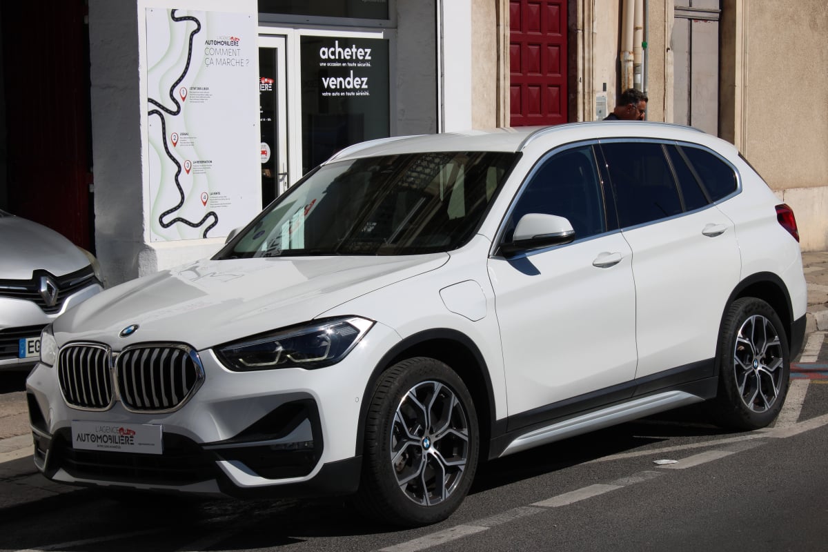 BMW X1 2.5 E 220H 125 PHEV HYBRID X-LINE XDRIVE BVA ( Sièges électriques, Affichage tête haute ... ) — 1