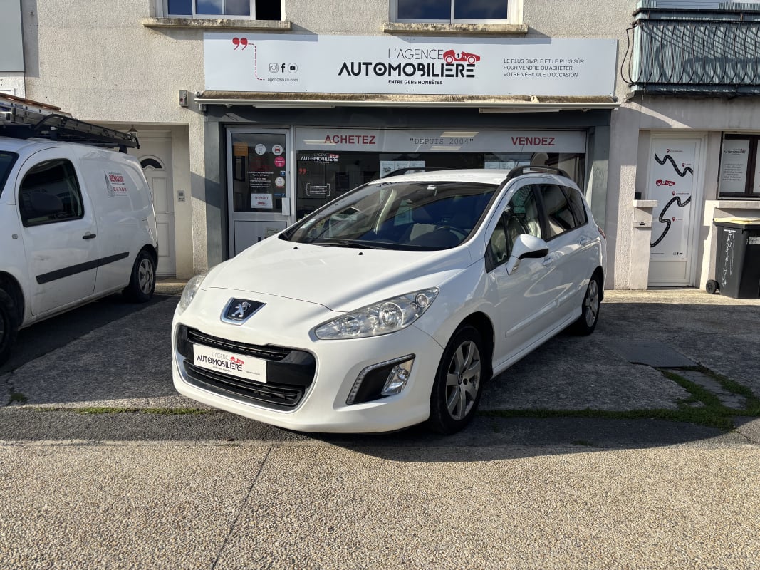 Peugeot 308 SW 1.6 HDi 112 cv - Family - Attelage — 1