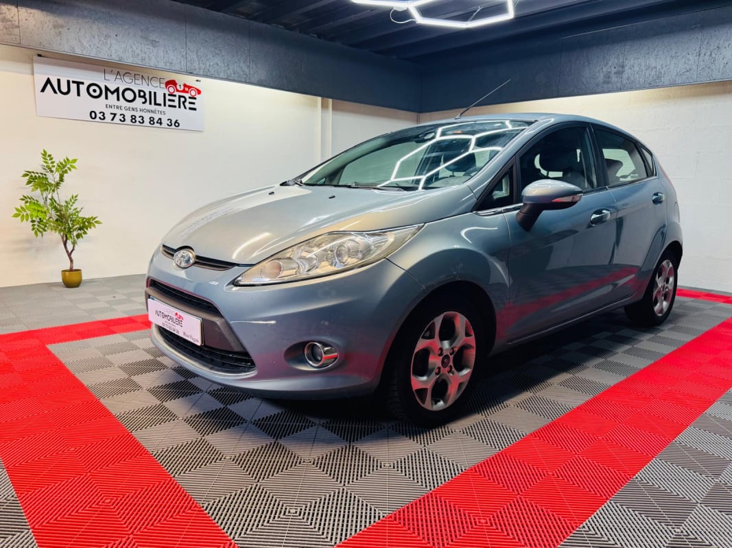 Ford Fiesta VI 5 portes 1.4 TDCi 68 cv — 1