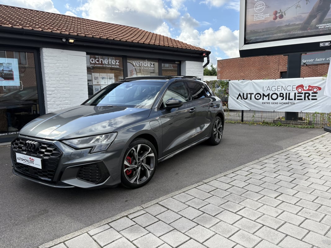 Audi A3 IV SPORTBACK 1.4 45 TFSIE 245 COMPETITION S TRONIC 6 TOIT PANO — 1