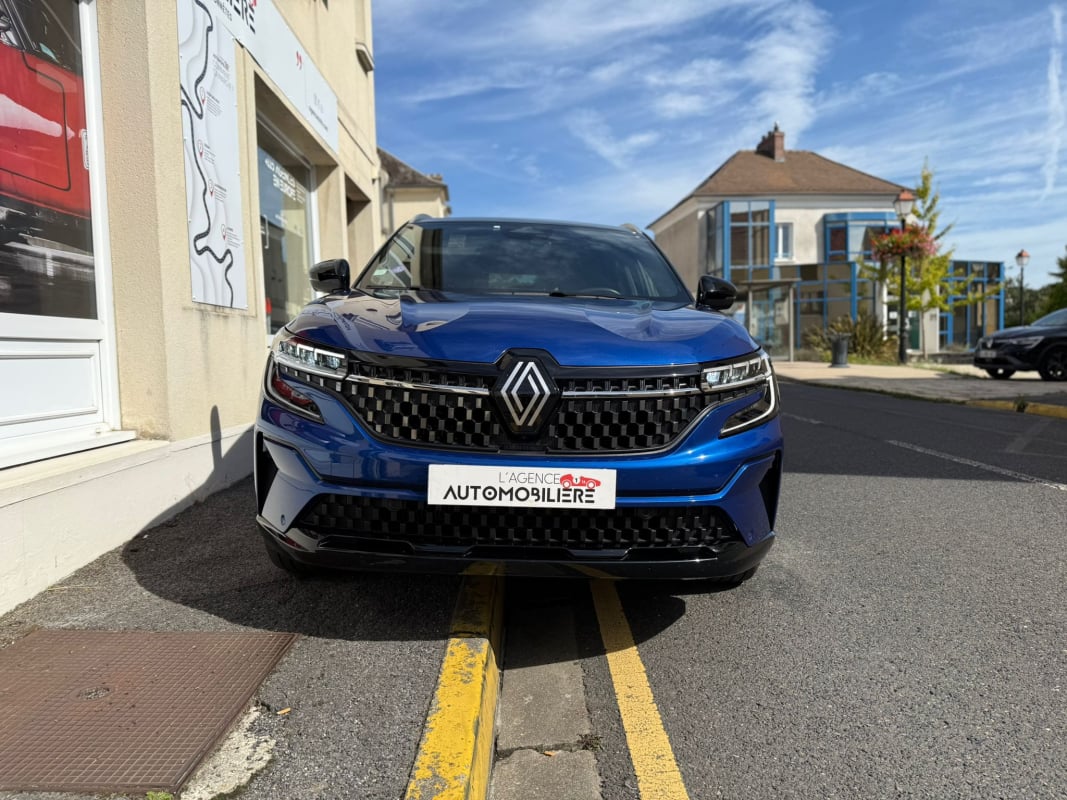 Renault Austral 1.3 TCE mild hybrid 160 auto Iconic — 2