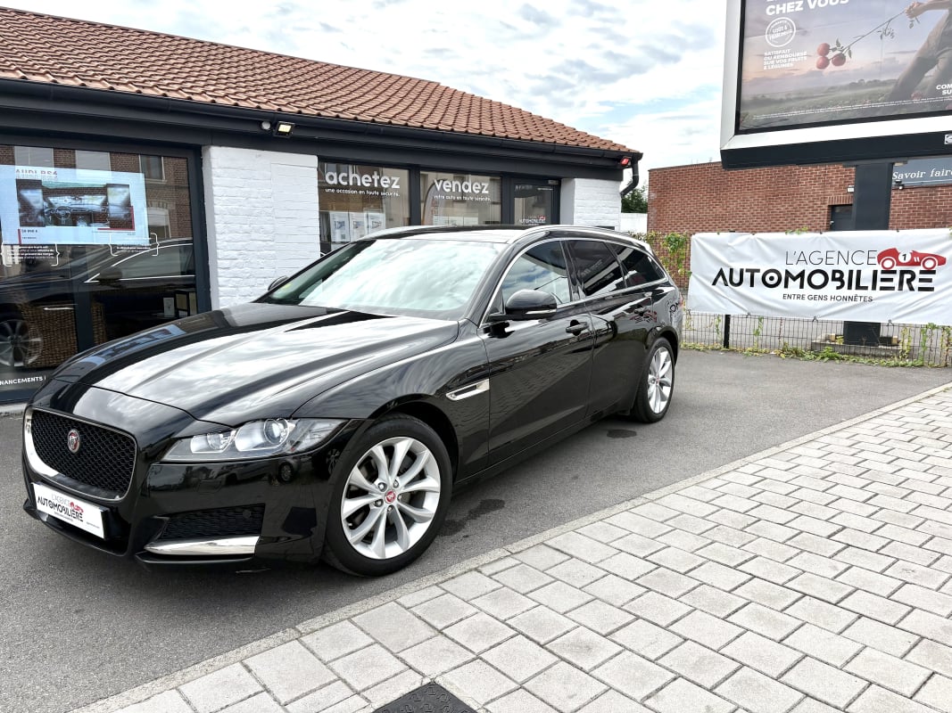 Jaguar XF II (2) SPORTBRAKE 2.0D 180 PRESTIGE BUSINESS AUTO TOIT PANORAMIQUE — 1