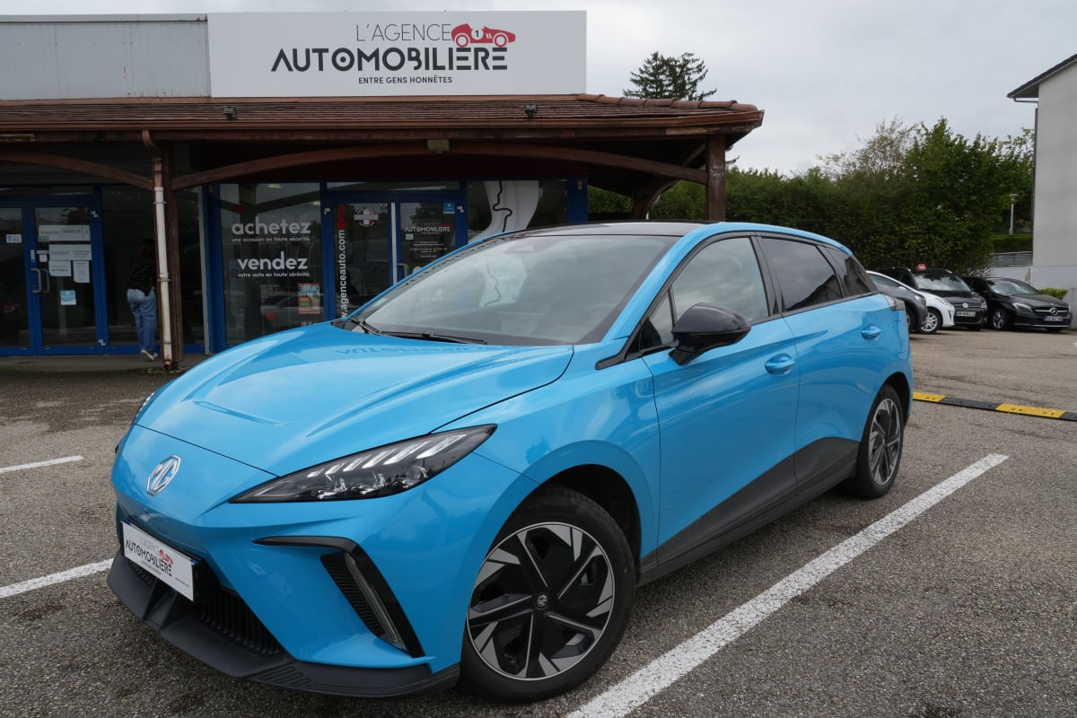 MG MG4 EV 64KWH - 150 KW 2WD LUXURY — 1