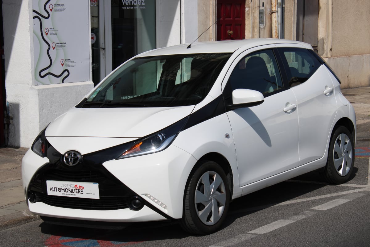 Toyota Aygo 1.0 70 X-PLAY TOUCH ( Caméra de recul, Climatisation... ) — 1