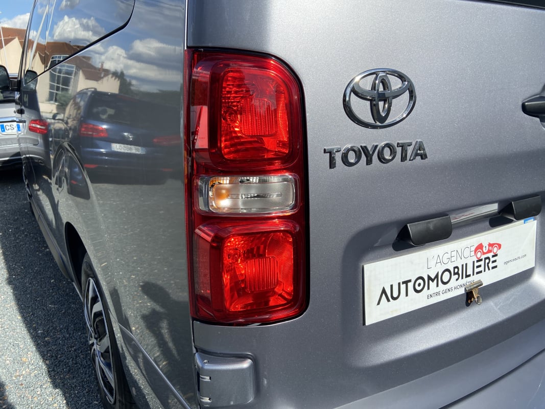 Toyota PROACE Combi LONG 2.0 150 D-4D 9 PLACES — 26