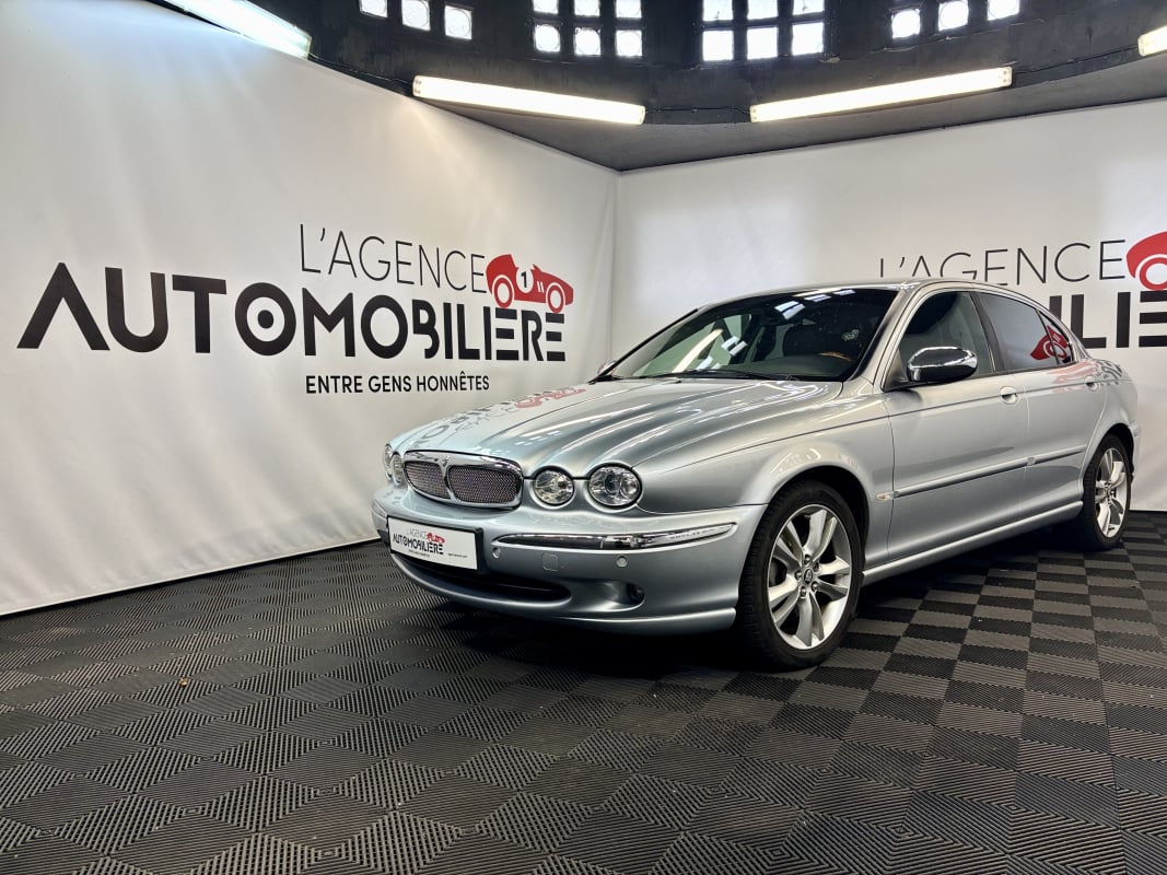 Jaguar X-Type 2.2 D EXECUTIVE 155 — 1