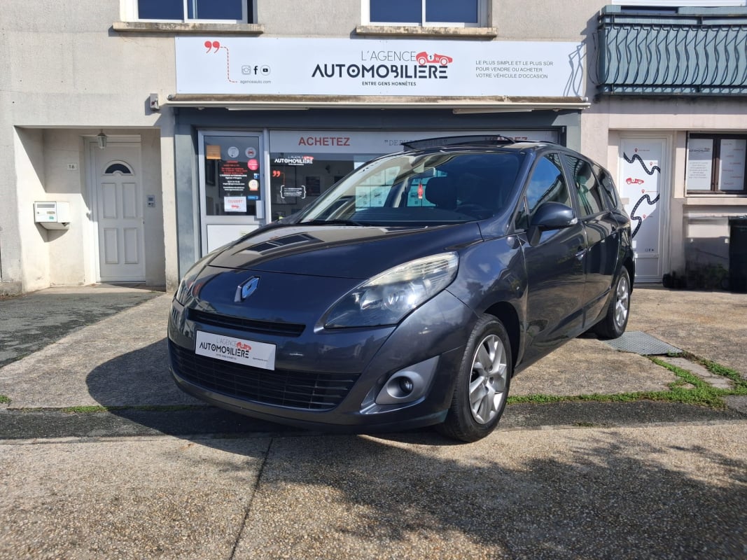 Renault Grand Scenic III 1.5 dCi eco2 110cv Authentique - Distribution neuve — 1