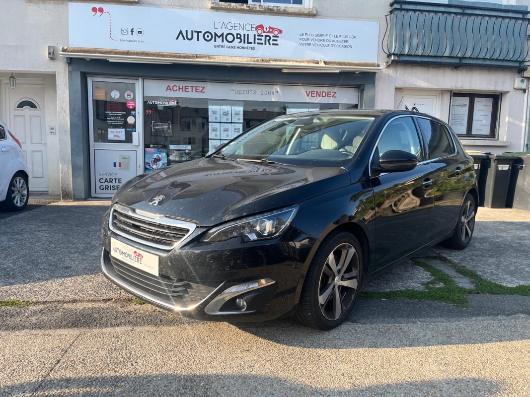 Peugeot 308 II 2.0 BlueHDi 150 cv Boîte auto - Féline — 1