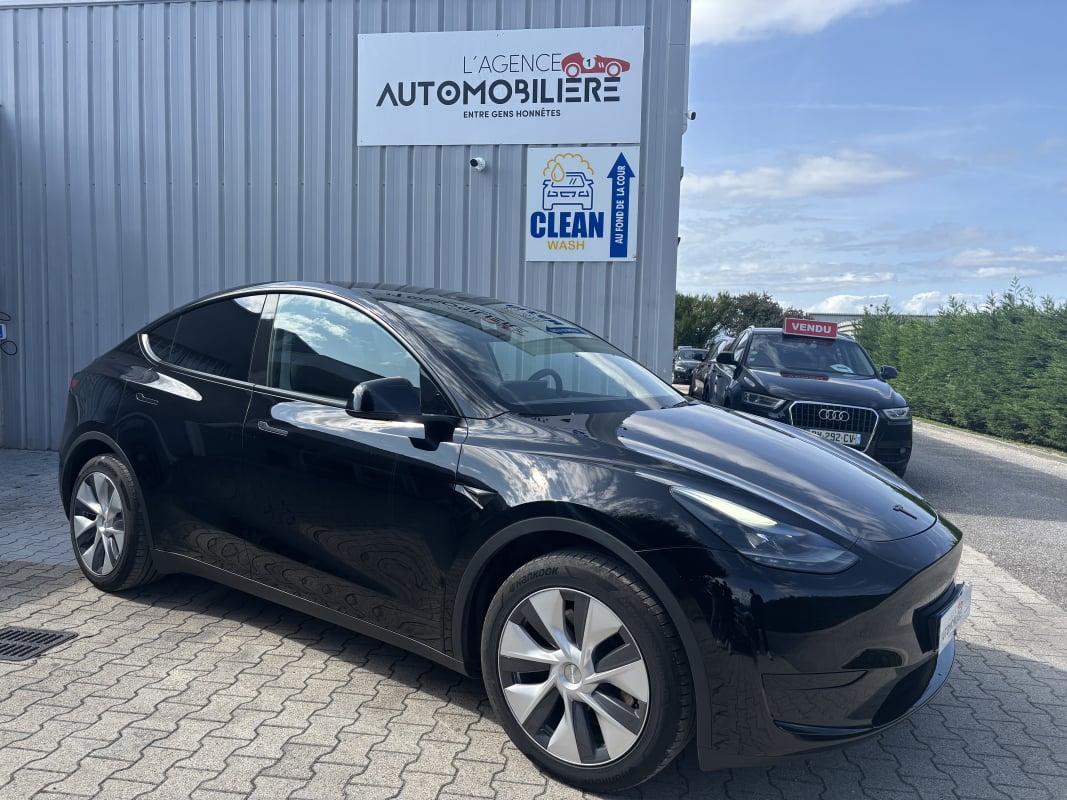 Tesla Model Y Standard 299 cv RWD première main — 1