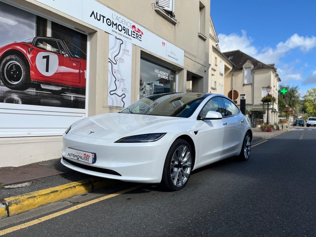 Tesla Model 3 Tesla Model-3 Highland STANDARD+AutoPilot+TVA Recuperable — 1