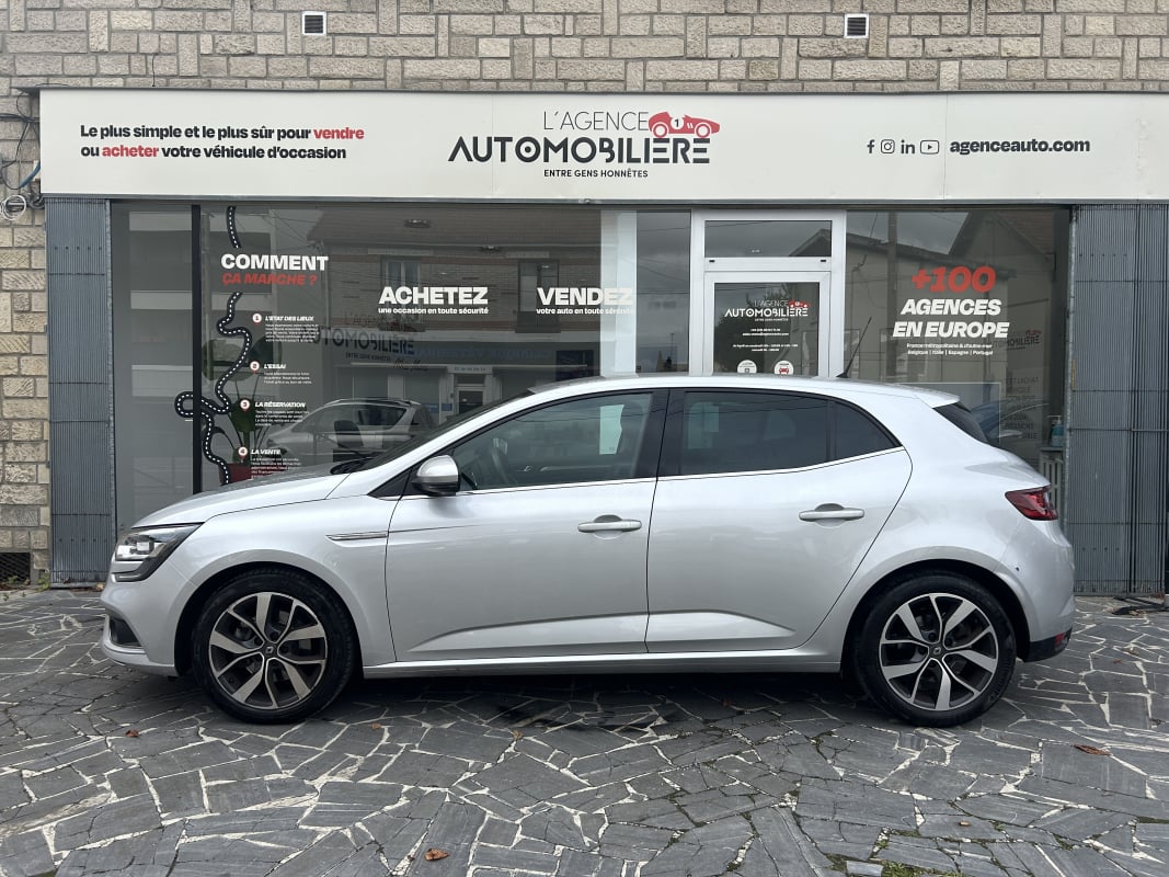 Renault Megane IV 1.6 DCI 130 ENERGY INTENS — 2