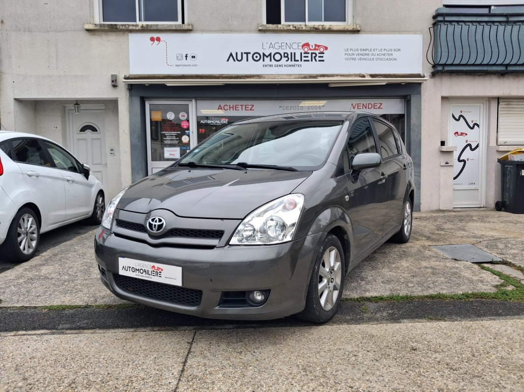 Toyota Corolla Verso 2.0 D4-D 116cv 7 places — 1