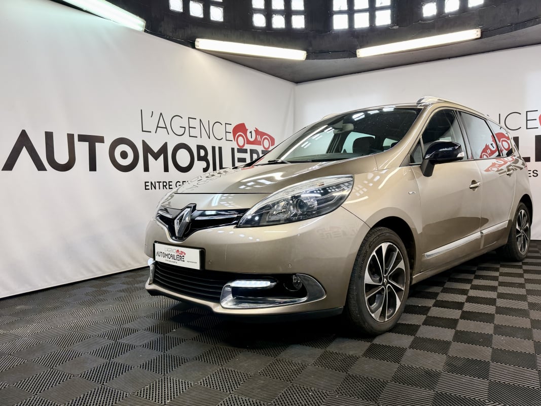 Renault Grand Scenic 1.2 TCE 130 BOSE EDITION 7 PLACES — 1
