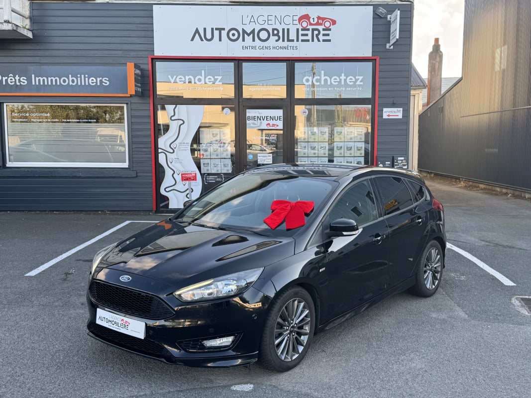 Ford Focus 1.5 TDCI 120 ch BVM6 St Line (Caméra) — 1