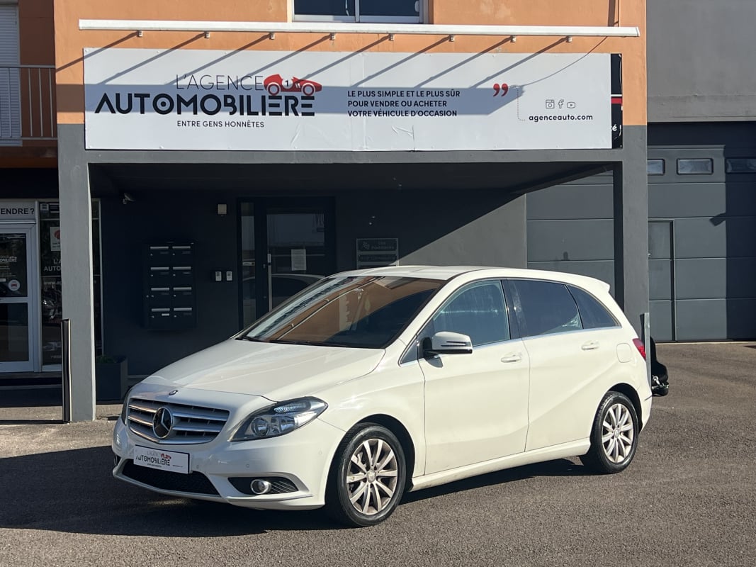 Mercedes-Benz Classe B 180CDi 1.8CDi 7G-DCT 109CV Design Caméra - Radar AV et AR — 1
