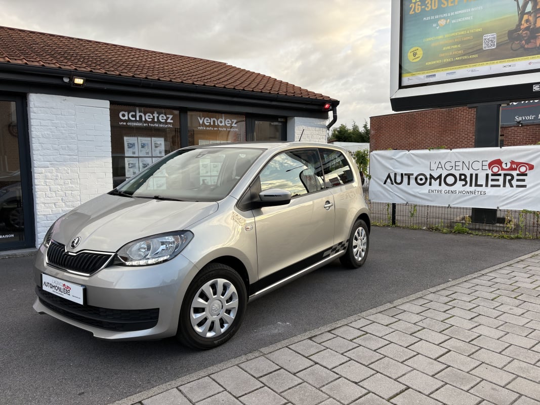 Skoda Citigo (2) 1.0 12V MPI 60 AMBITION 3P 1ERE MAIN — 1