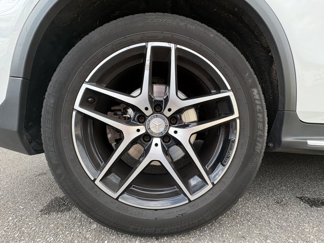 Mercedes-Benz Classe GLC 250d Sportline 4Matic 9G-Tronic — 40