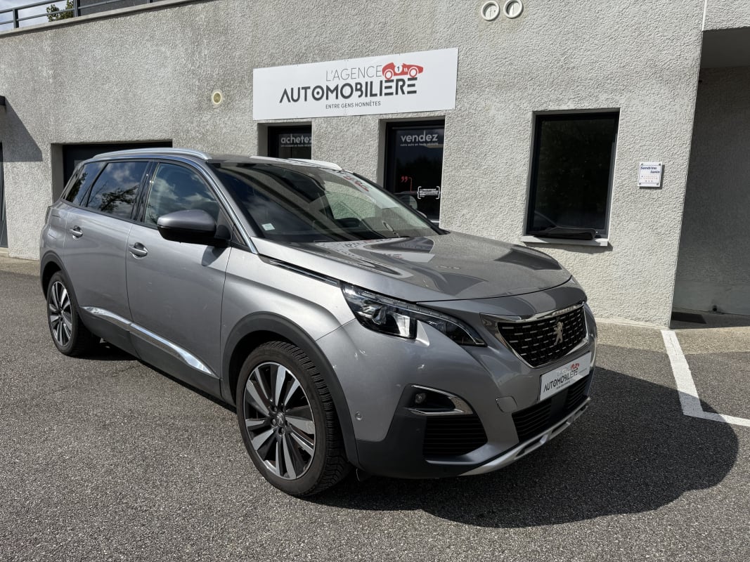 Peugeot 5008 II 1.6 THP 16V FAP EAT8 S&S 180 cv BVA / Attelage amovible / Éthanol / Sièges chauffants