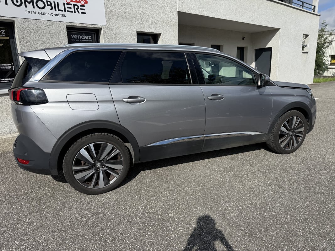 Peugeot 5008 II 1.6 THP 16V FAP EAT8 S&S 180 cv BVA / Attelage amovible / Éthanol / Sièges chauffants — 2