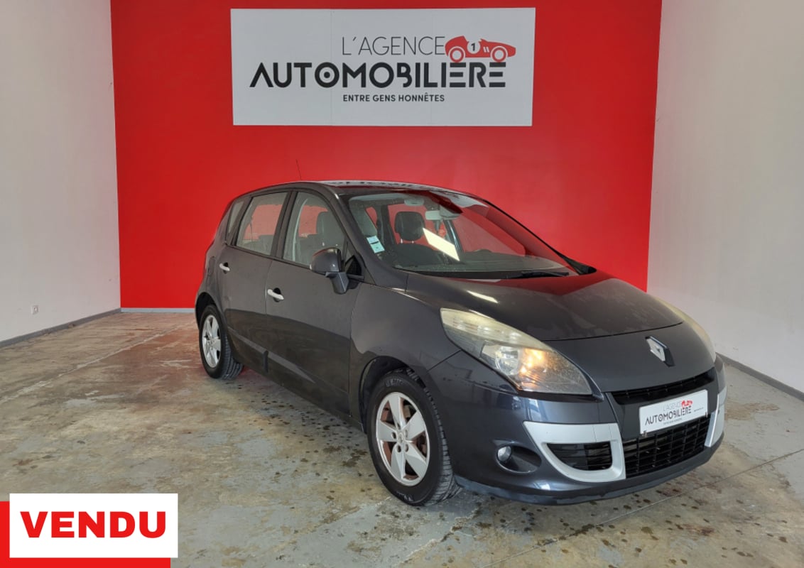 Renault Scenic 1.5 DCI 110 BVM6 EXCEPTION + ATTELAGE / GPS — 1