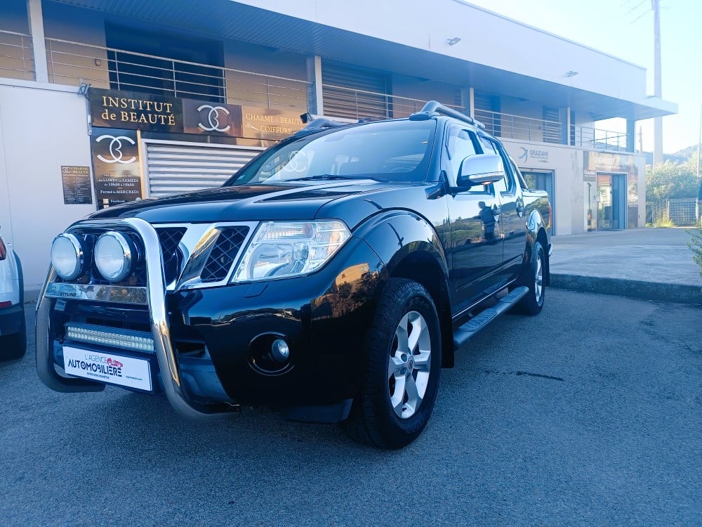 Nissan Navara DOUBLE-CAB 2.5 DCI 190 4X4 SE — 1