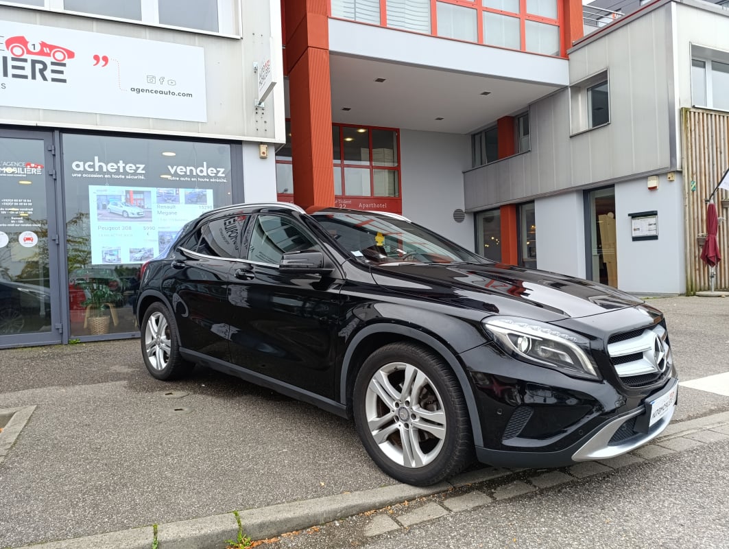 Mercedes-Benz Classe GLA 180 1.5 CDi 109 cv SENSATION — 1