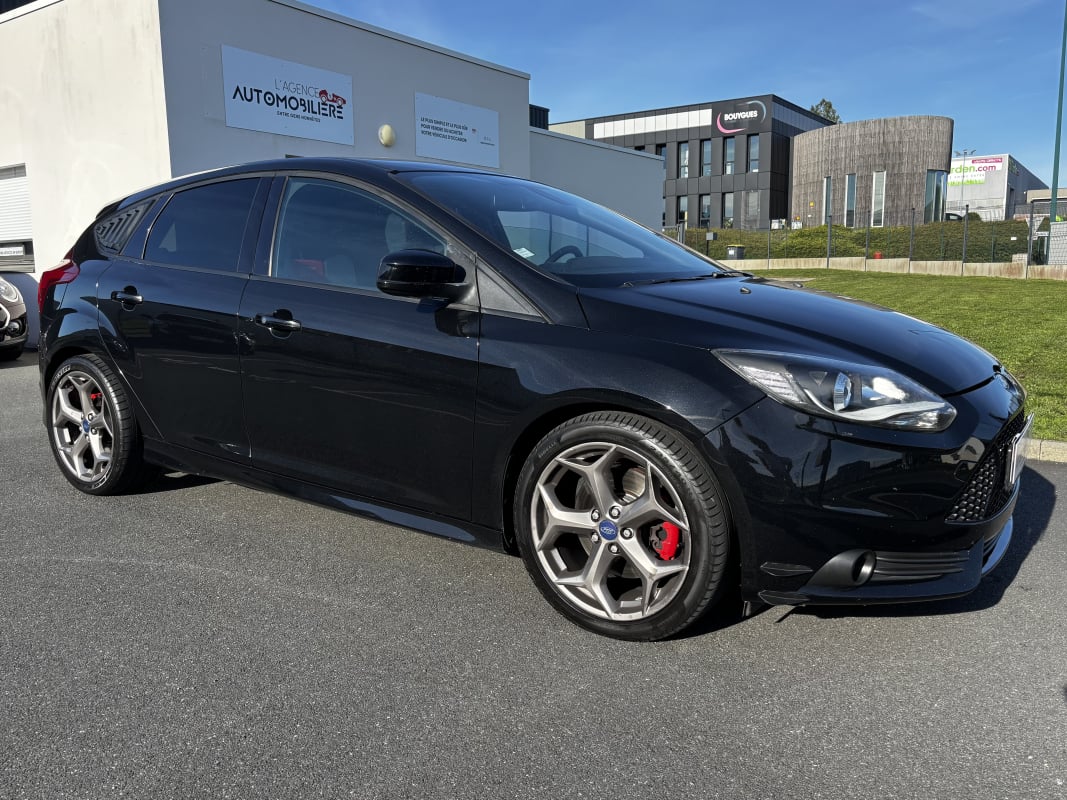Ford Focus ST MK3 2.0 Ecoboost 250CH — 1