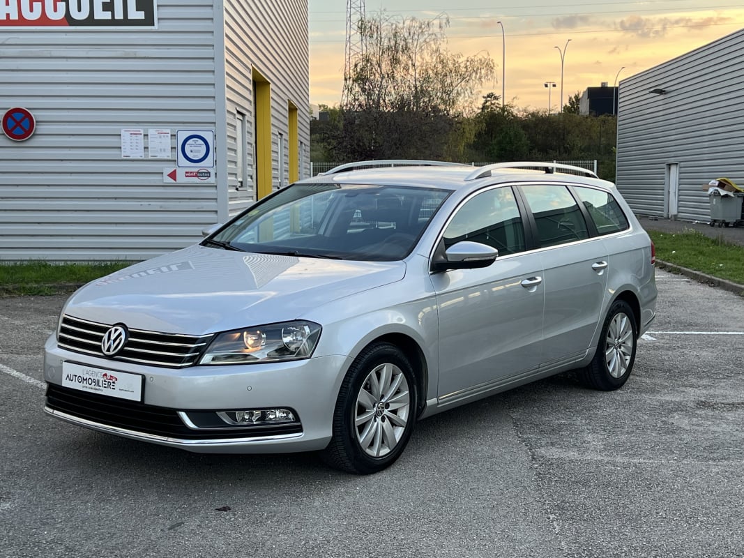 Volkswagen Passat SW 1.6 TDI 105 CV Courroie OK Historique complet GPS Attelage Radar AV et AR — 1