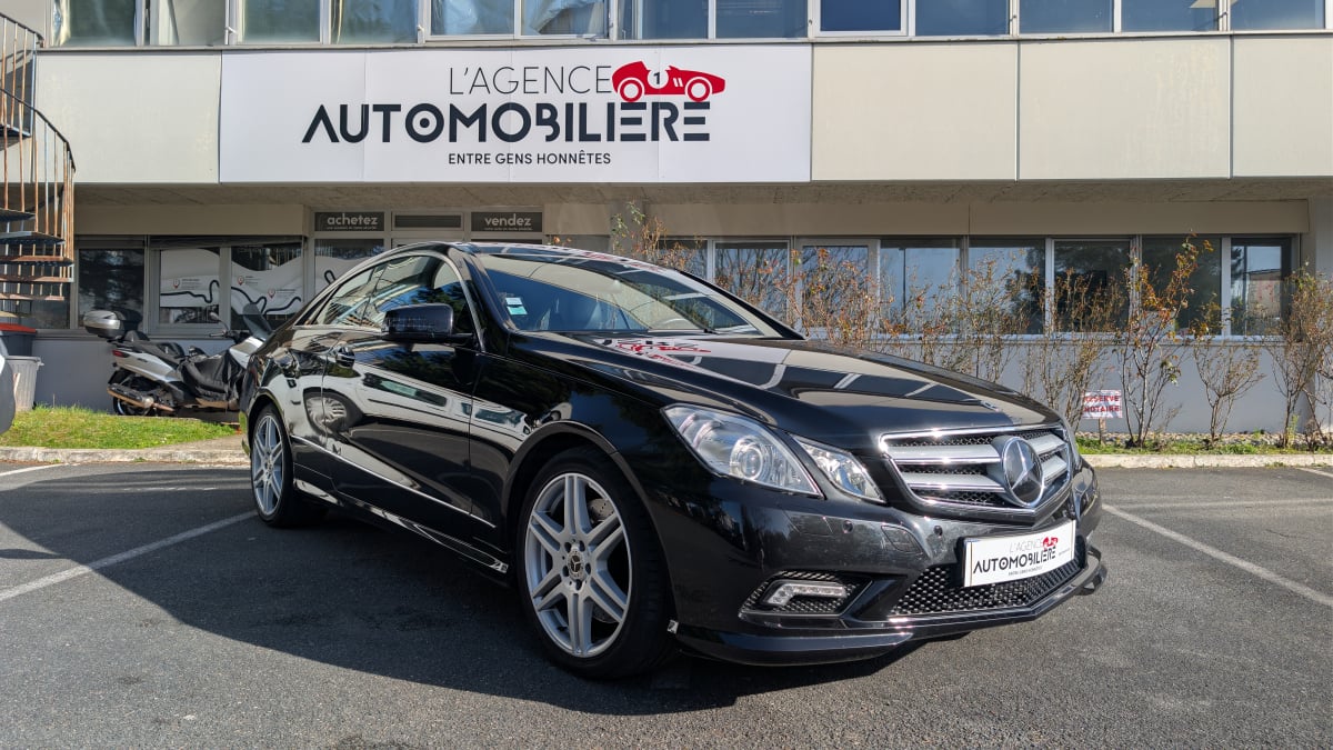Mercedes-Benz Classe E Coupe Coupé 500 5.5 i V8 7G-Tronic 388 cv Boîte auto