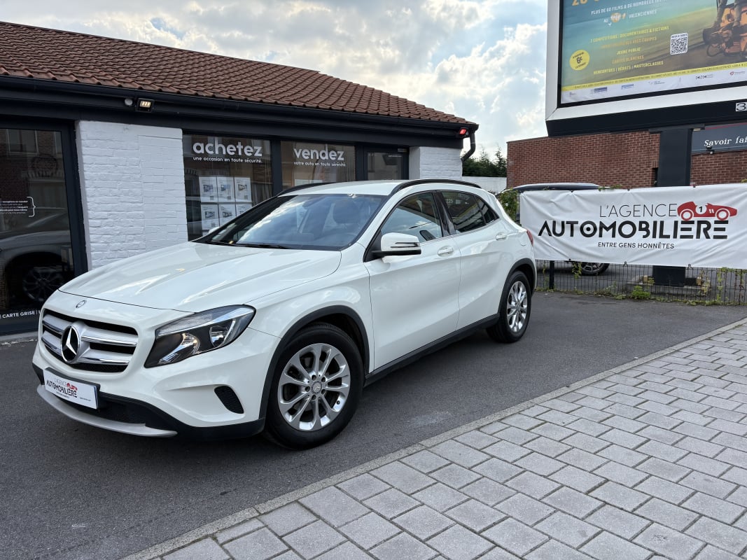 Mercedes-Benz Classe GLA (2) 180 D INSPIRATION CAMERA GPS GARANTIE 12 MOIS — 1